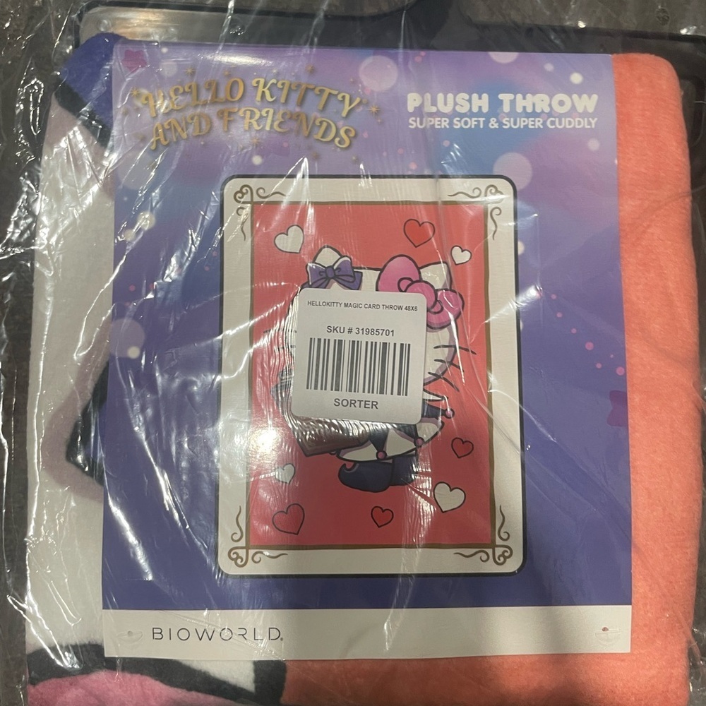 Hello Kitty Magic Card Throw Blanket - Picture 2 of 3